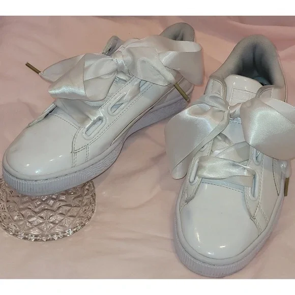 PUMA Basket Heart Patent White Woman's Sneakers Satin Ribbon Laces‎ Size 7.5 US - Picture 16 of 16
